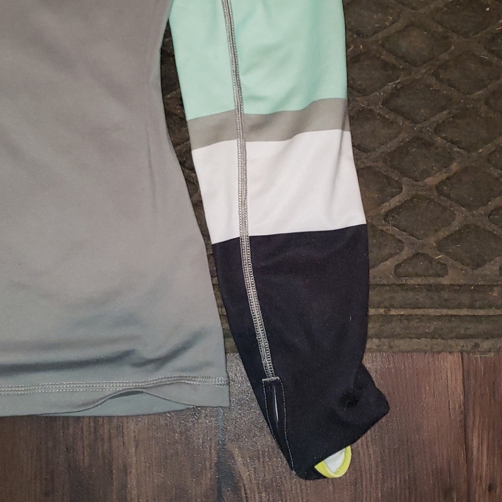 Nike Pro jacket - Picture 3 of 3